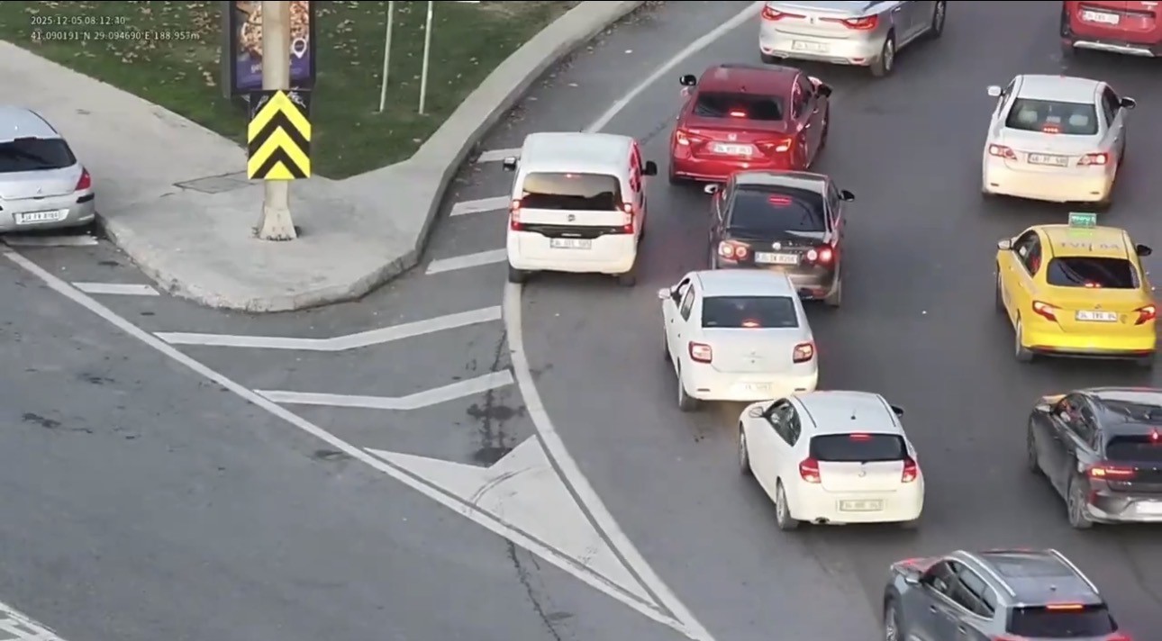 beykozda-kaynak-manevrasi-pahaliya-patladi-32-surucuye-69-bin-lira-ceza-kesildi