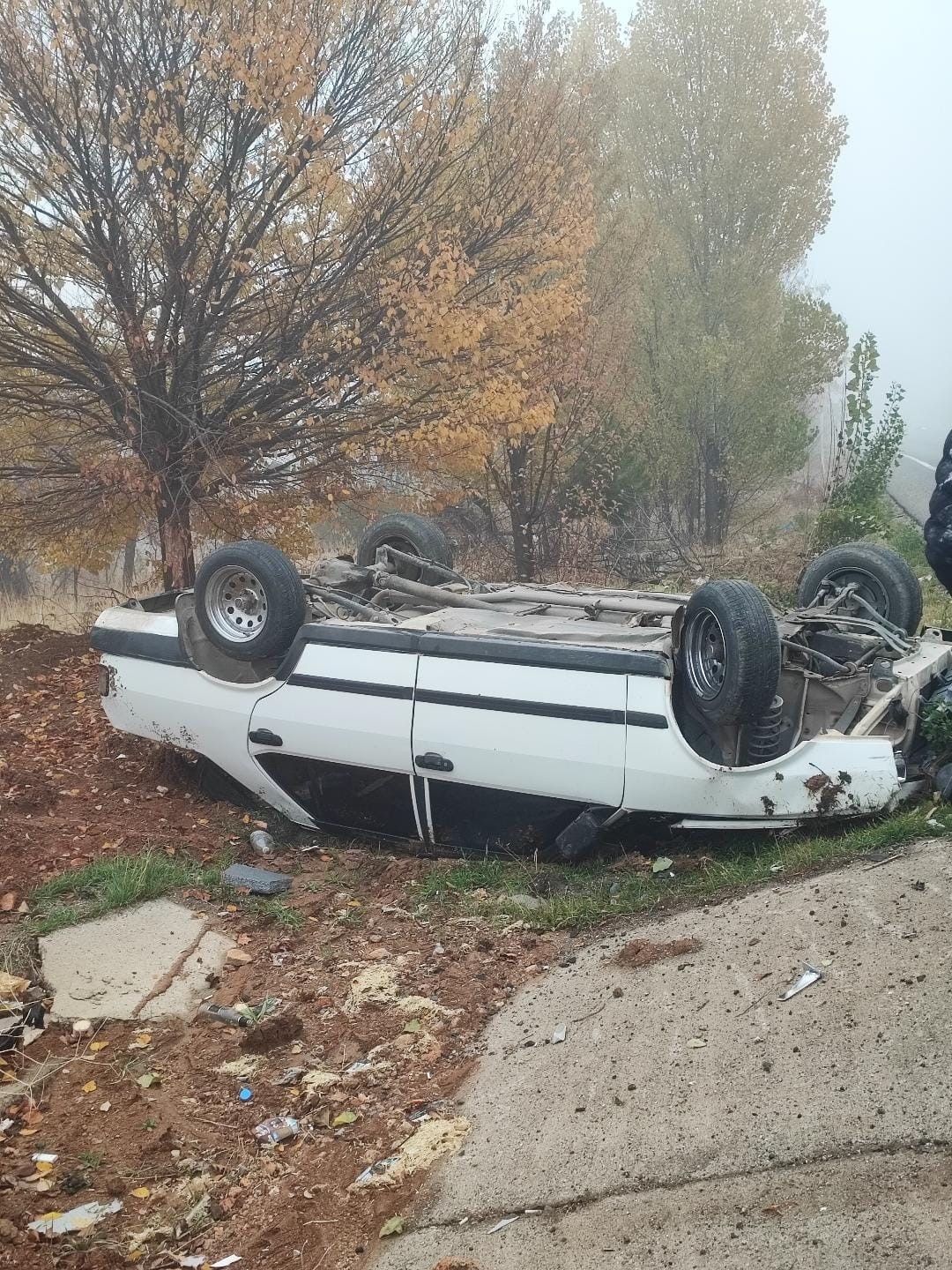 elazigda-takla-atan-otomobilin-surucusu-yaralandi