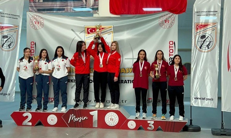 erzurum-etu-aticilik-takimi-mersinde-birinci-oldu