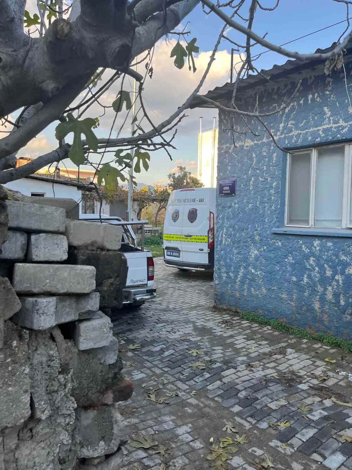 evin-bahcesinde-olu-halde-bulundu