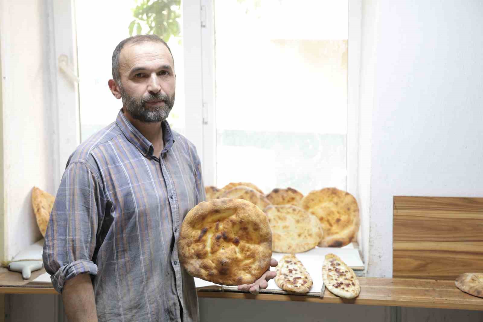 kahramanmaras-cardak-mahallesinde-170-yillik-ekmek-gelenegi-suruyor