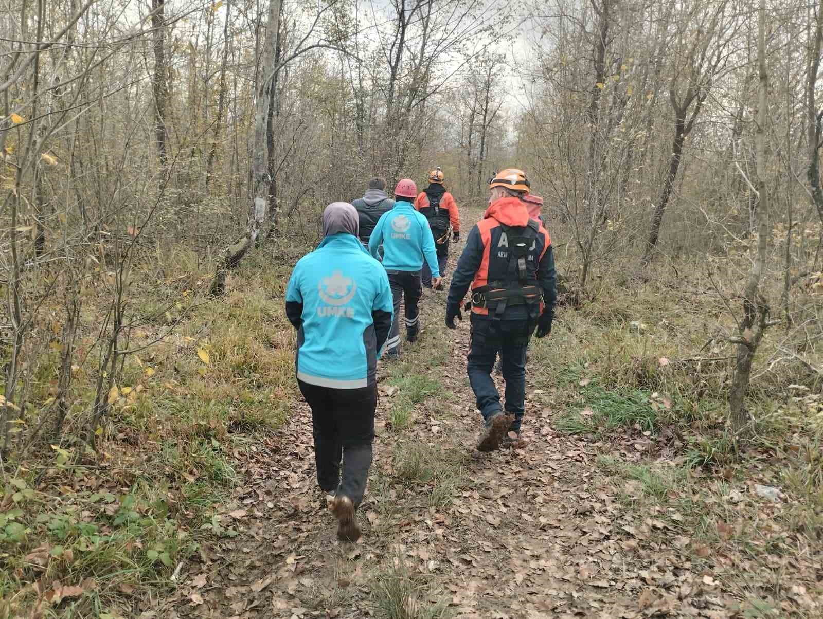 selaleleri-gezmeye-giden-muhtar-30-metre-yukseklikten-duserek-yaralandi
