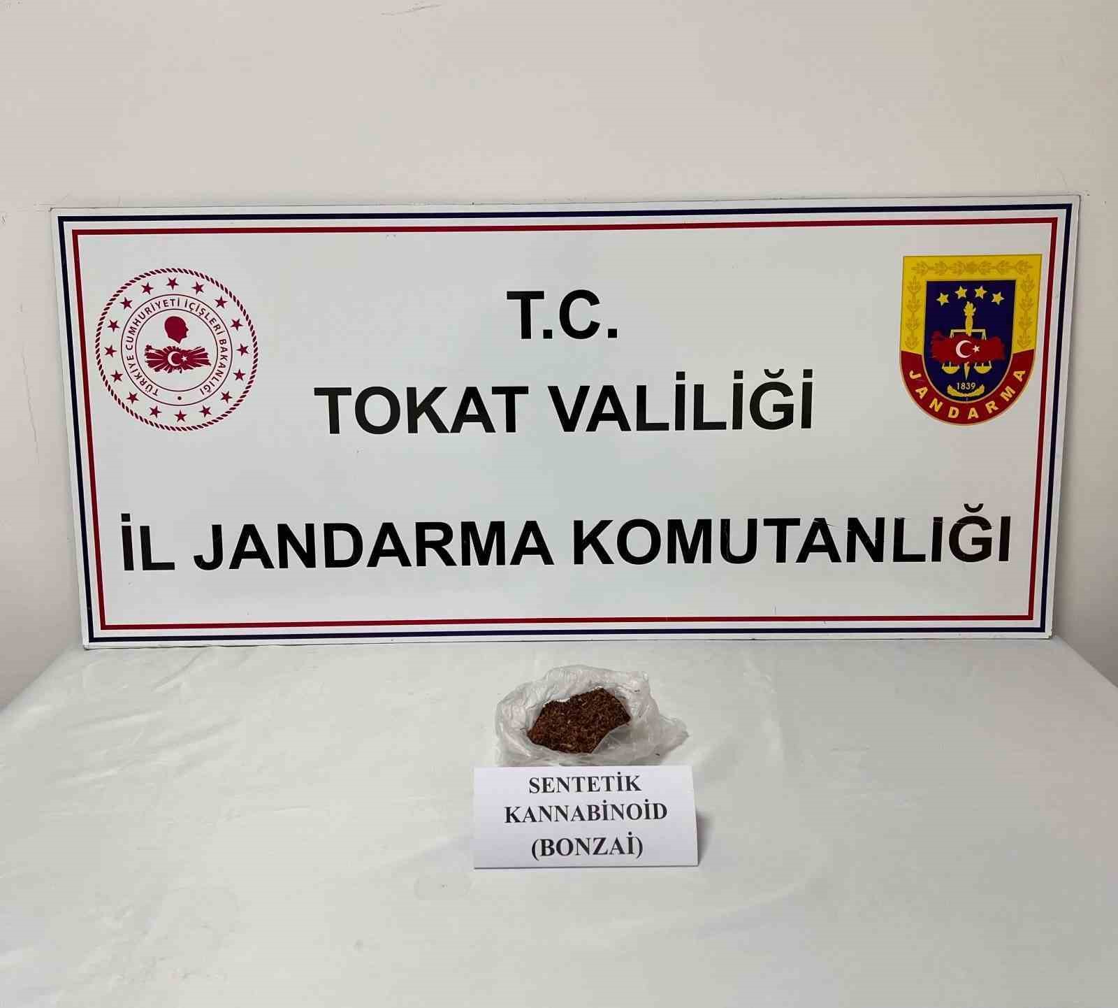 tokatta-jandarma-uyusturucu-ticaretine-gecit-vermedi