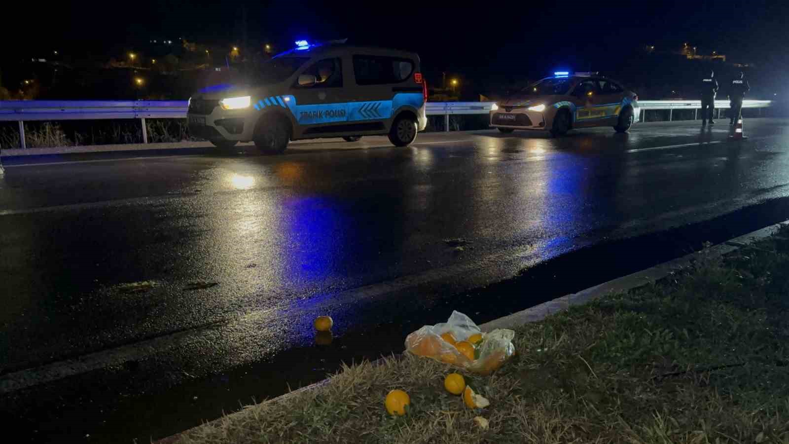 yasli-adam-yolun-karsisina-gecmek-isterken-canindan-oldu