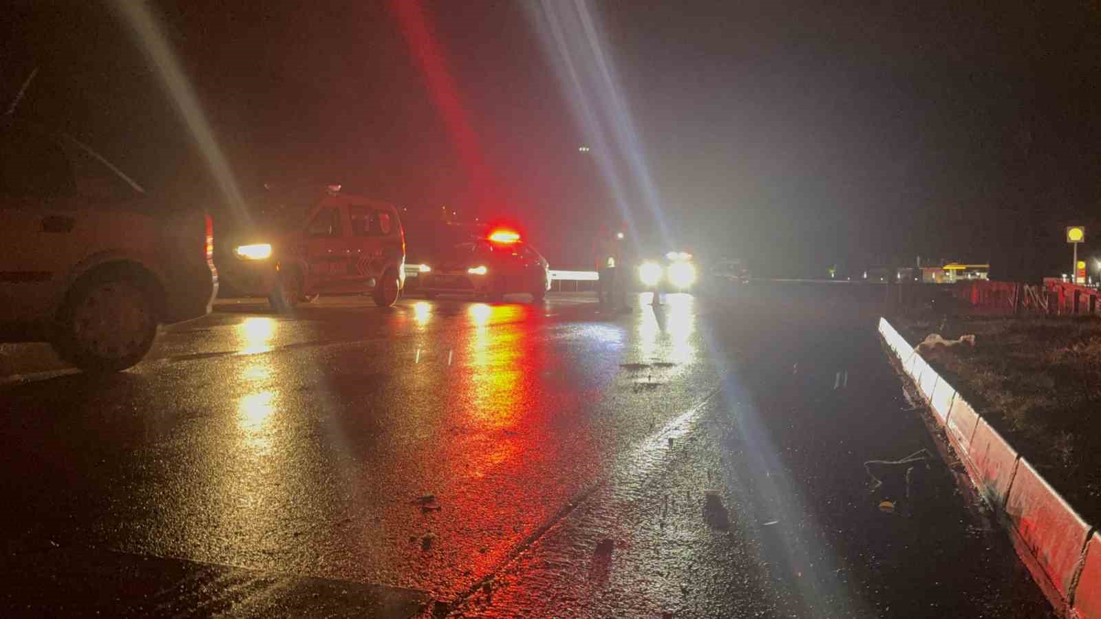 yasli-adam-yolun-karsisina-gecmek-isterken-canindan-oldu