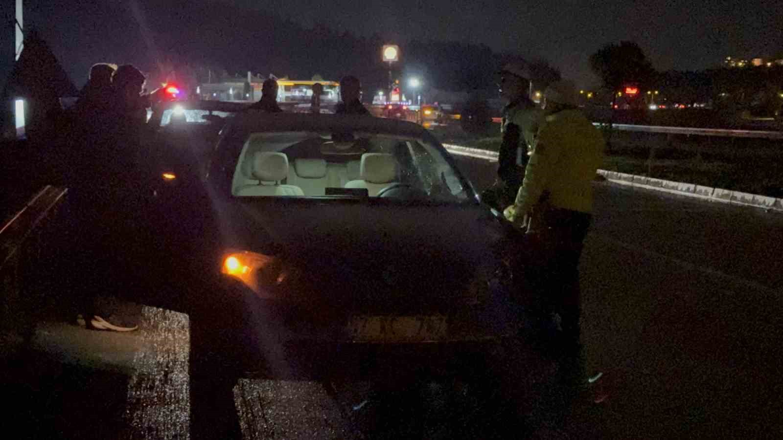 yasli-adam-yolun-karsisina-gecmek-isterken-canindan-oldu