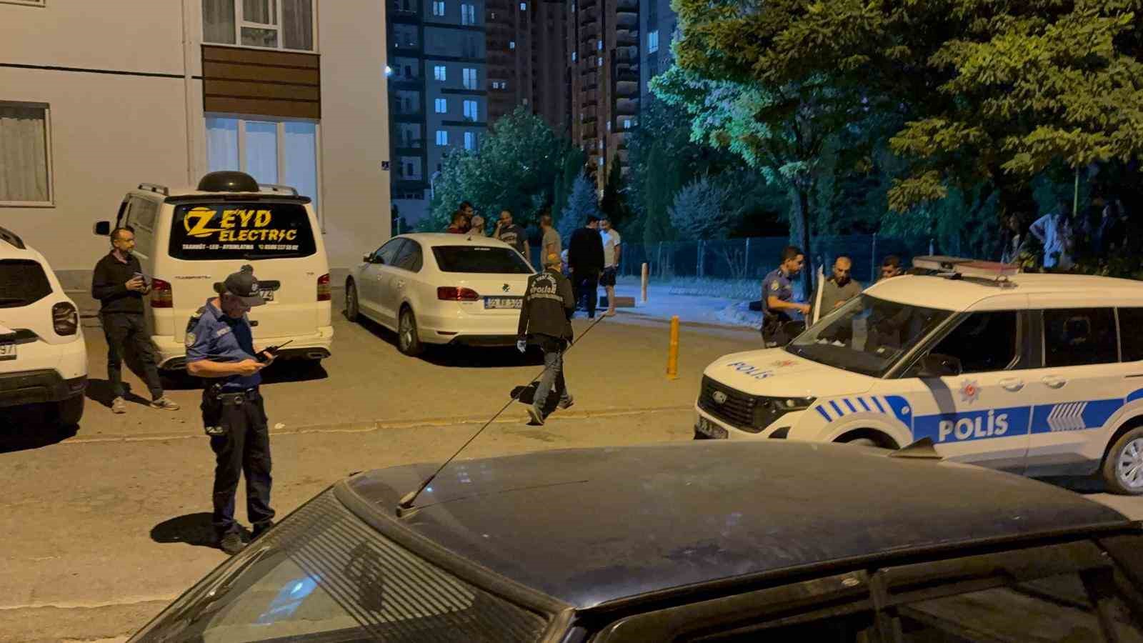 12-yasindaki-cocuk-uvey-babasini-bicakladi