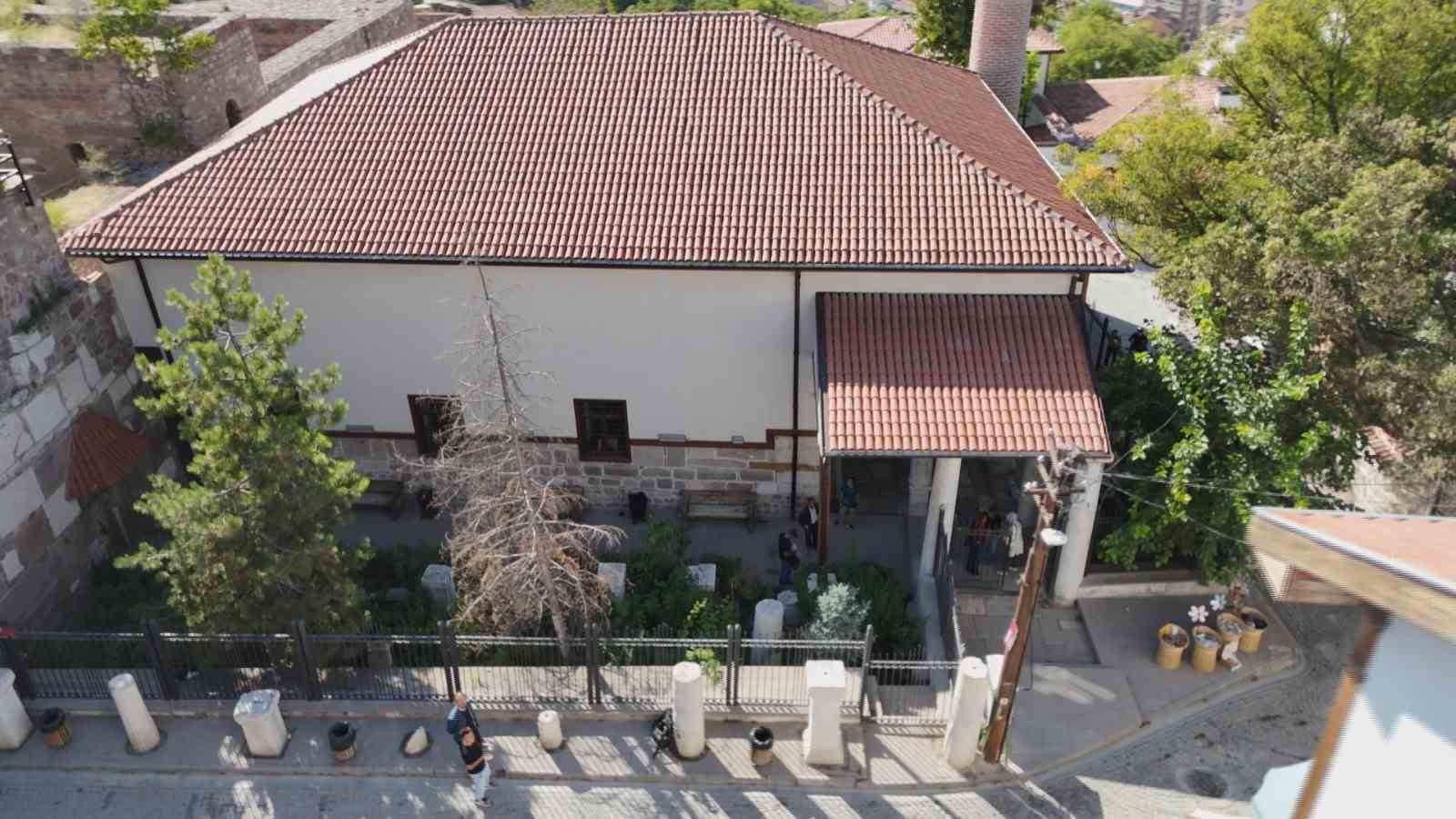 ankaranin-ilk-camisi-sultan-alaaddinde-selcuklu-mirasi-yasiyor