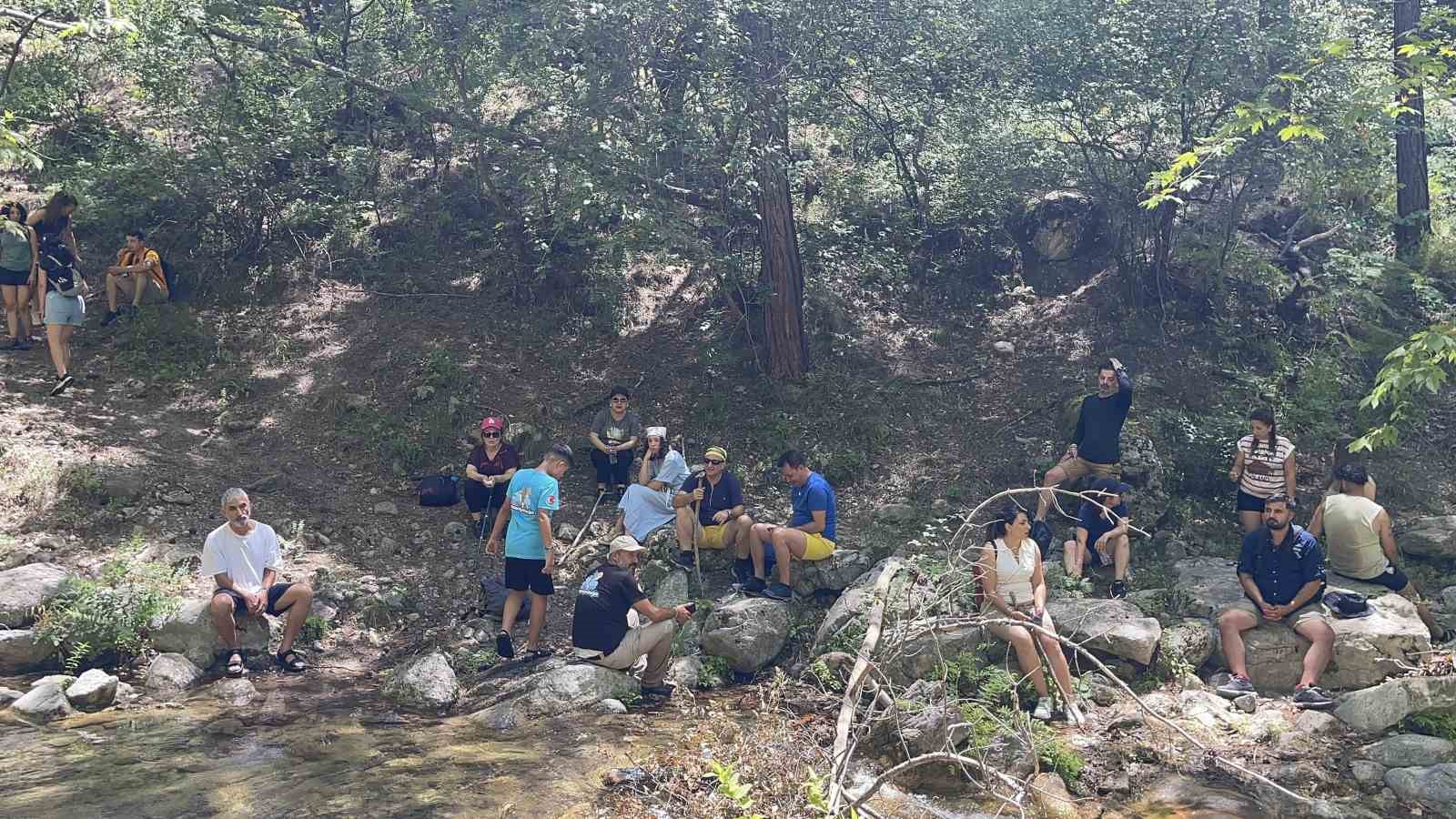 doganin-kalbinde-bir-cennet-kocakesme-selalesi