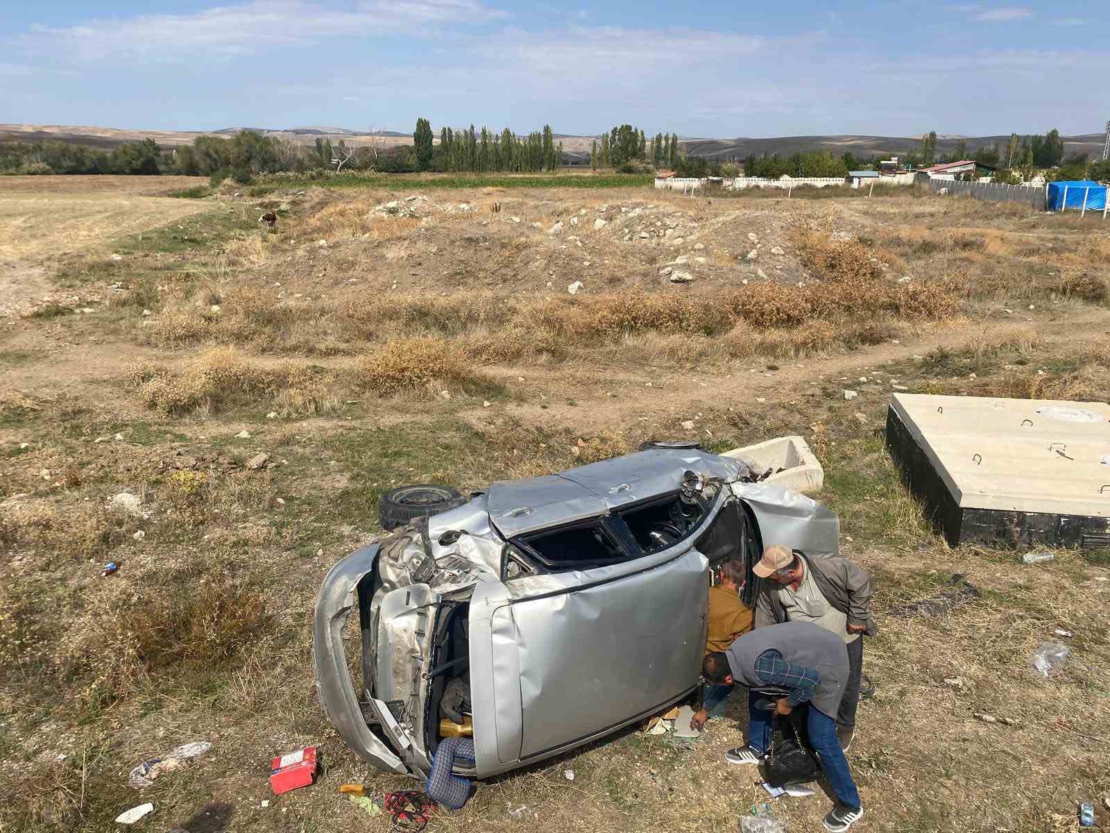 dugun-konvoyundaki-kazaya-bir-surucunun-one-gecme-cabasi-sebep-olmus