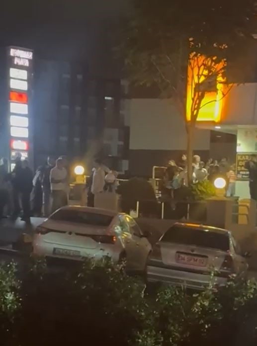 esenyurtta-alkollu-iki-grup-arasinda-cikan-kavga-kamerada