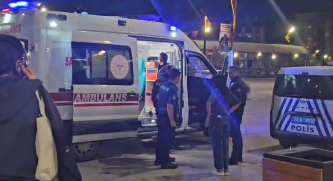 gaspci-telefonunu-almak-istedigi-sahsi-bicakla-yaraladi