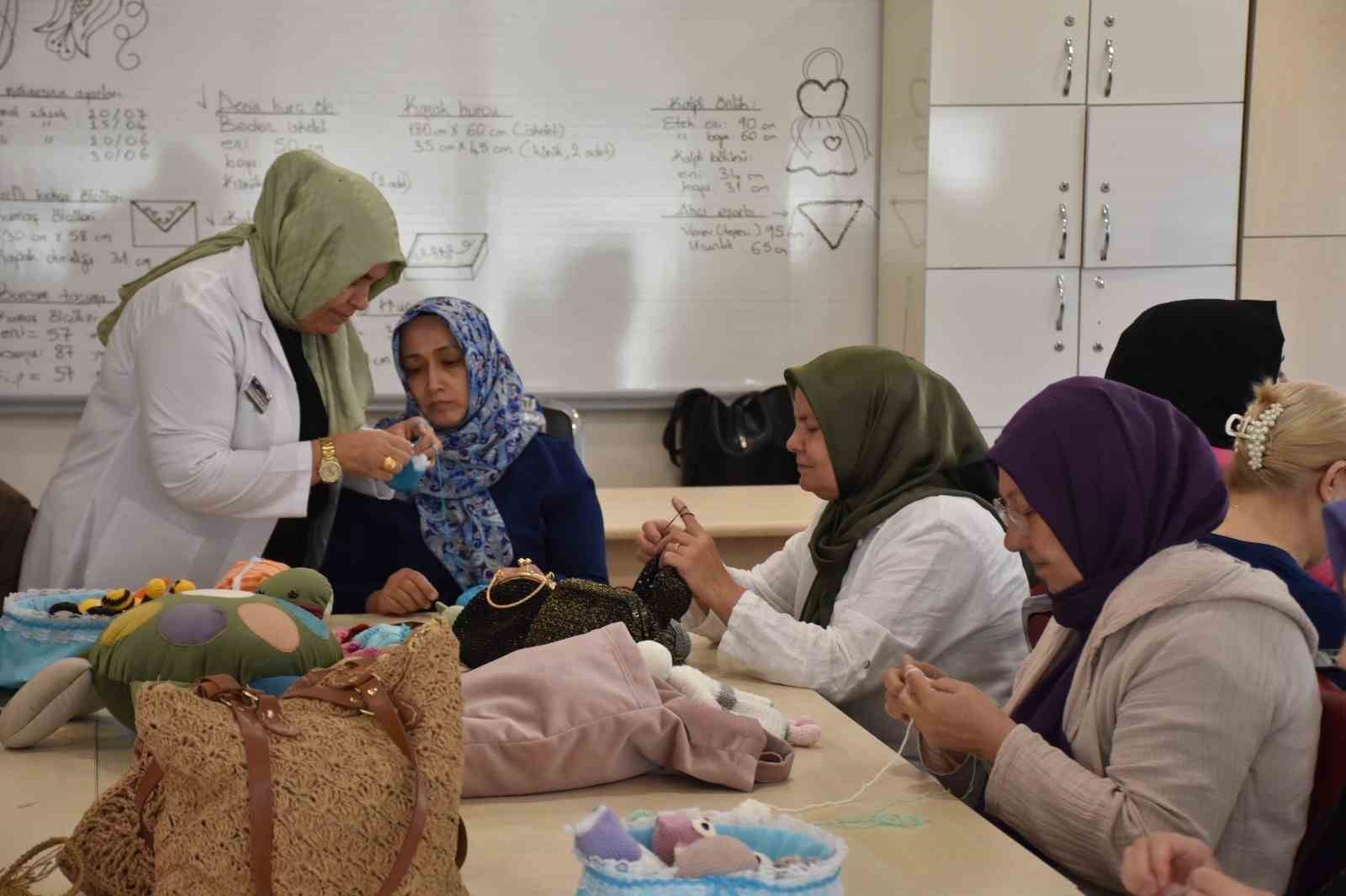 japon-el-isi-sanati-kadinlarin-gelir-kapisi-oldu