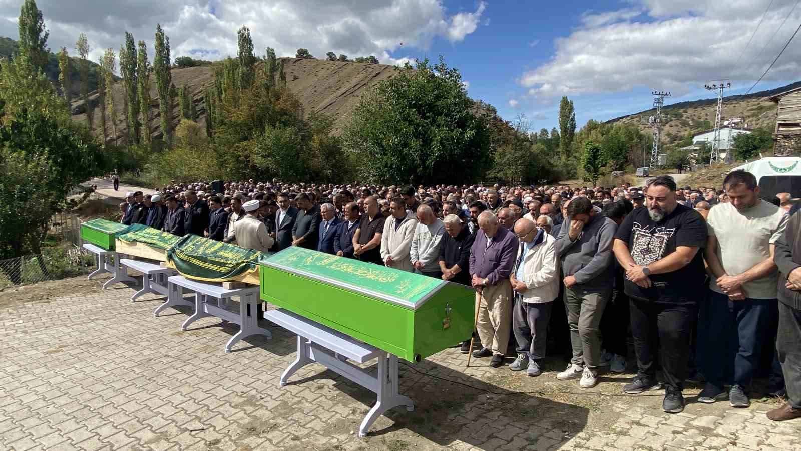 kazadan-6-saat-sonra-bulunmuslardi-bugun-son-yolculuklarina-ugurlandilar