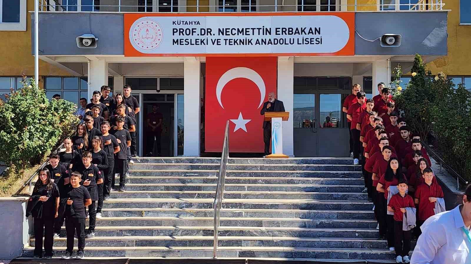 kutahyada-meslege-ilk-adim-toreni-duzenlendi