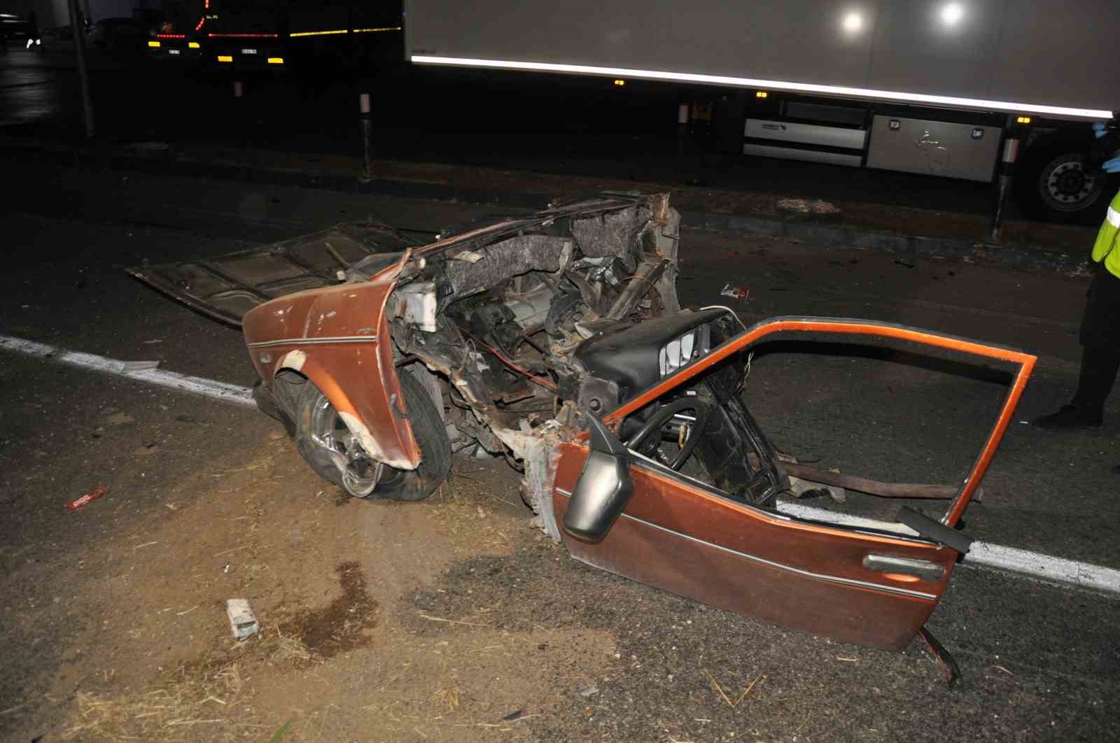 manisada-feci-kaza-5-olu-6-yarali