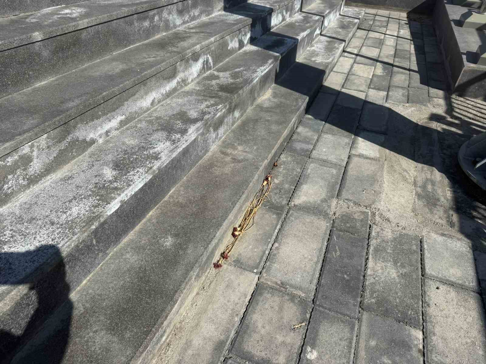 sehitler-icin-yapilan-anitta-utandiran-ihmal