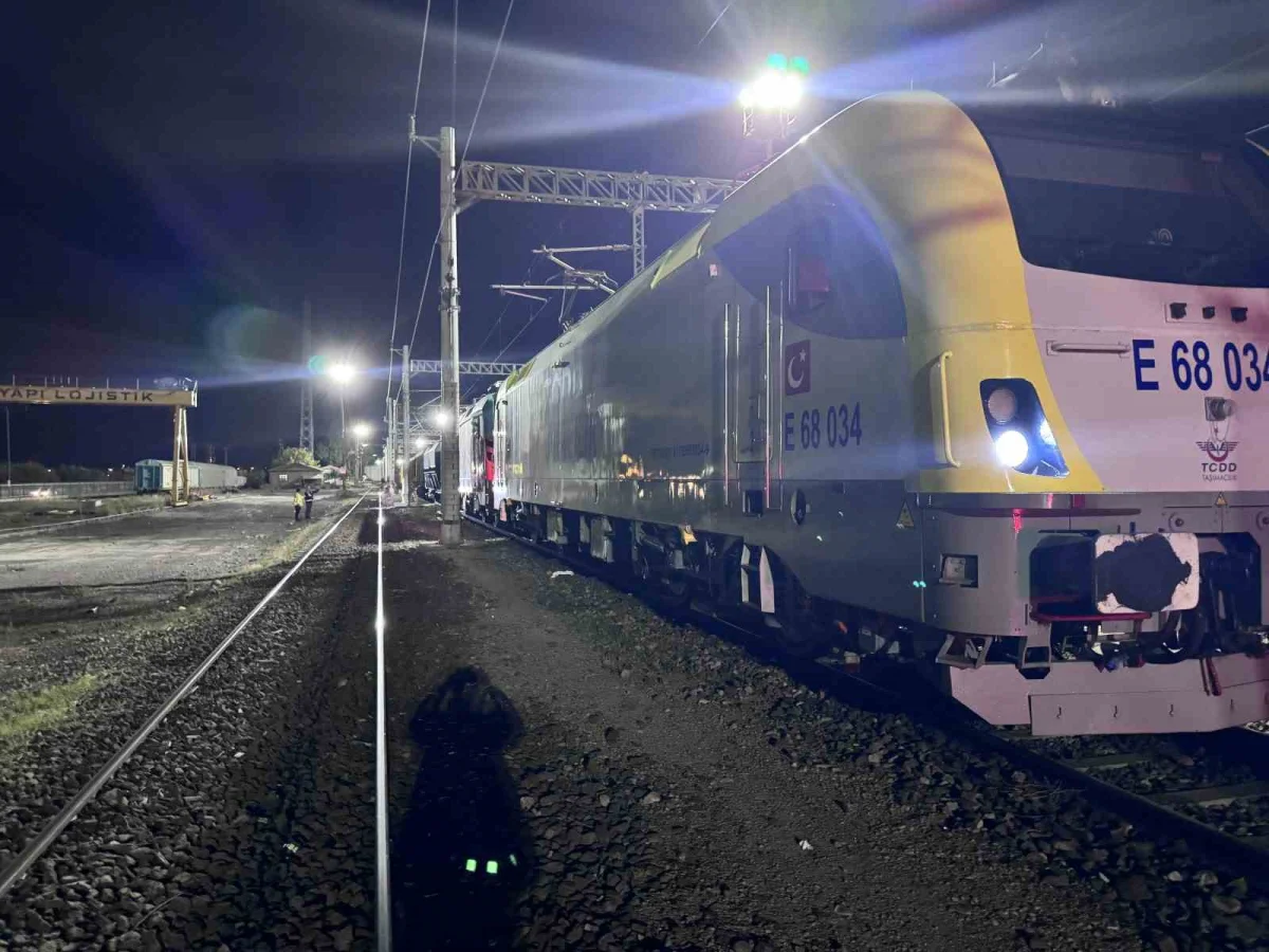 Kayseri'de yük treninde kimyasal sızıntı alarmı 4
