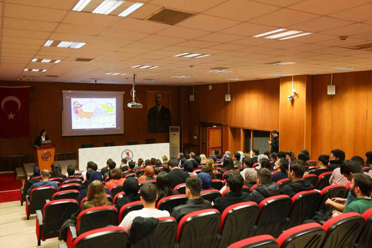 OMÜ'de Cumhuriyet'in tarihi ve kazanımları ele alındı 1