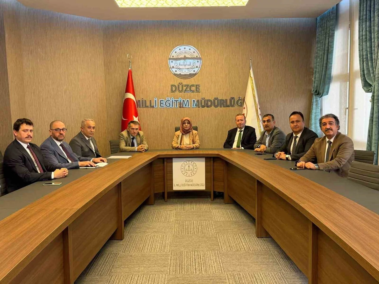 DÜZCE’DE TAŞIMALI EĞİTİM UYGULAMALARININ MEVCUT DURUMU, YAŞANAN SORUNLAR VE ÇÖZÜM ÖNERİLERİ...