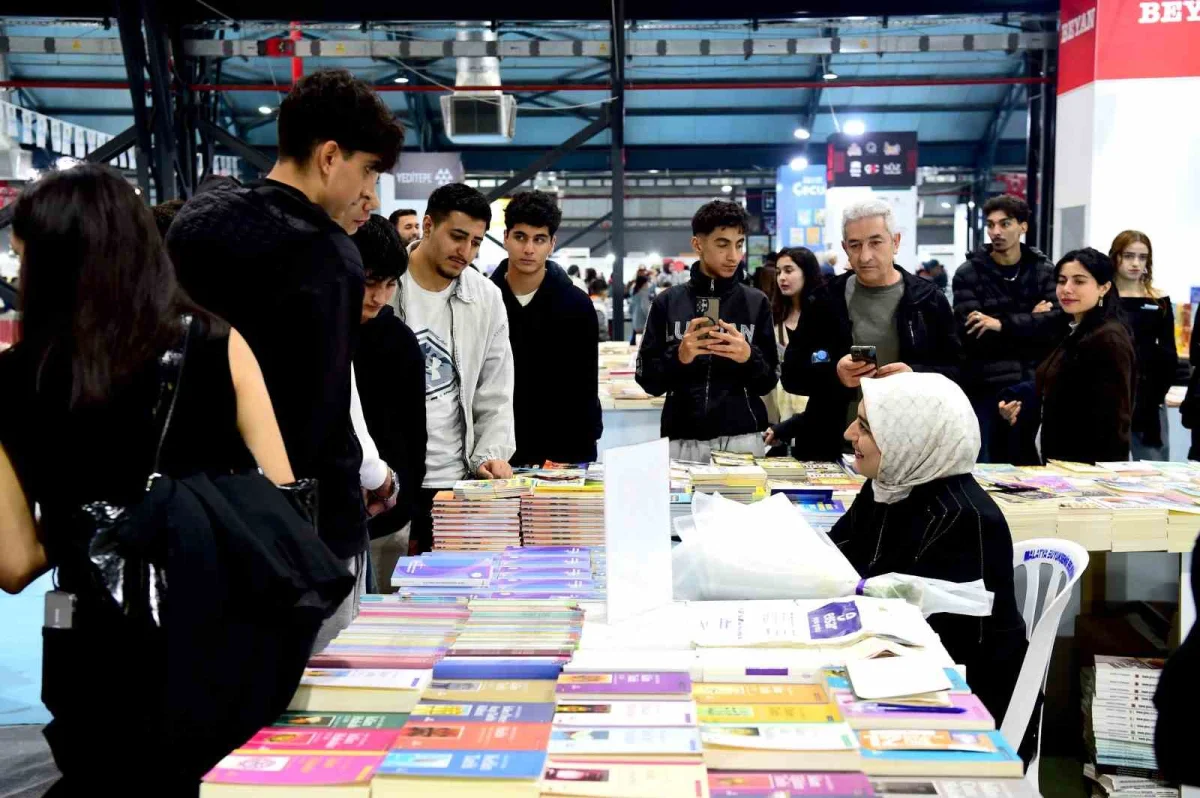 Malatya'da 12. Kitap Fuarı'na yoğun katılım sürüyor 1