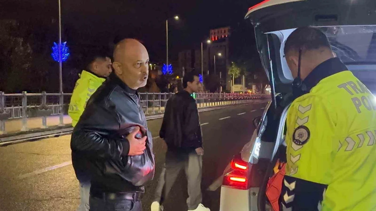 KAYSERİ’DE POLİS EKİPLERİ TARAFINDAN YAPILAN UYGULAMADA, 2.14 PROMİL ALKOLLÜ OLDUĞU BELİRLENEN...