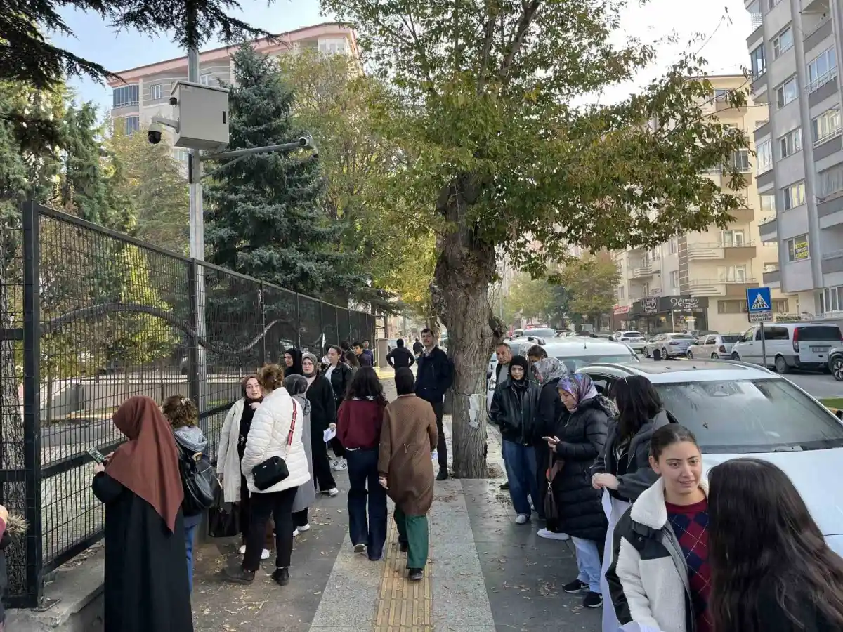 Çorum'da KPSS ortaöğretim heyecanı: Yüzlerce aday salonlarda ter döküyor 3