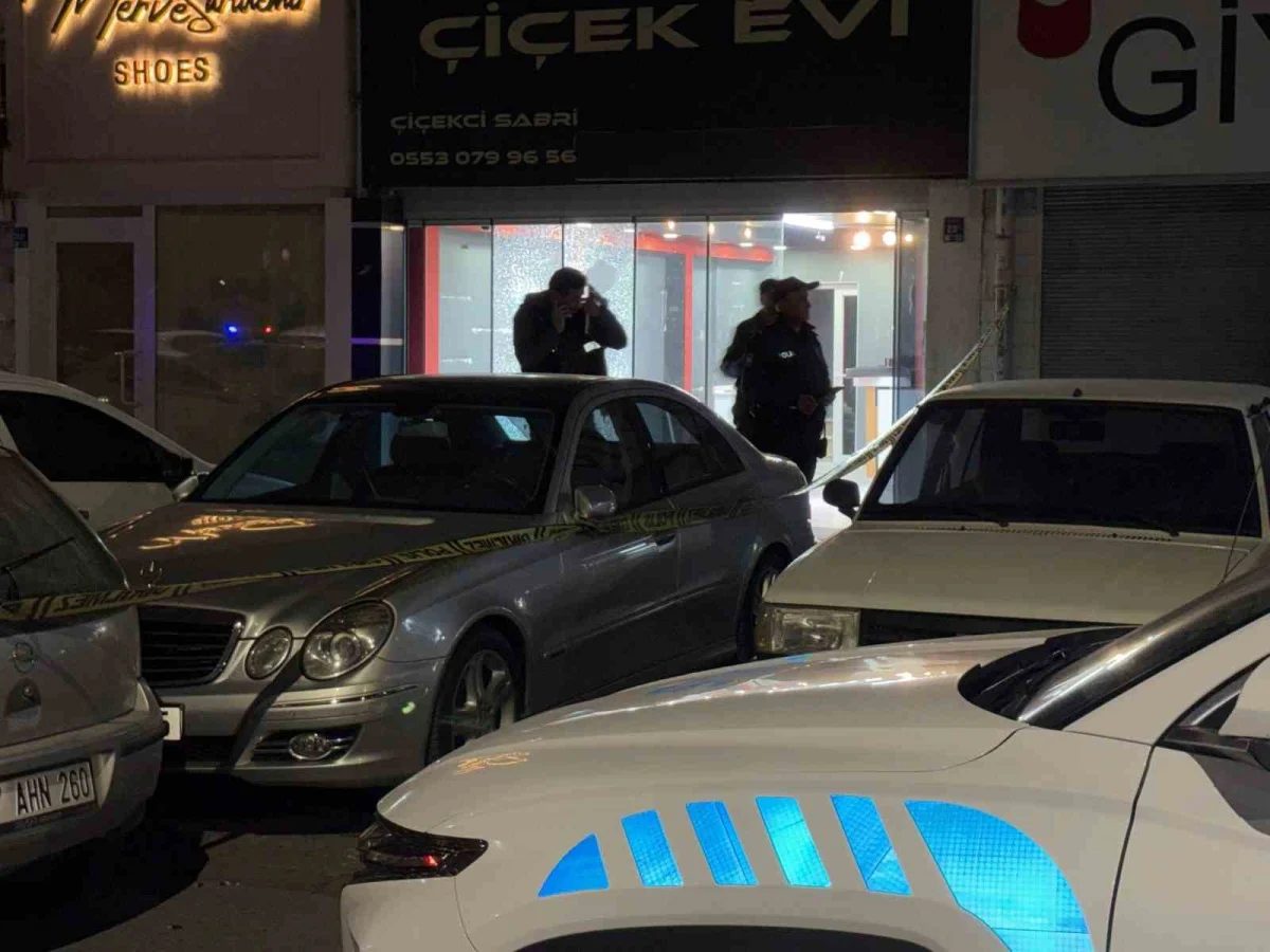 Kayseri'de yeni kiralanan çiçekçiye silahlı saldırı: Önce haber verdiler sonra kurşunladılar 4