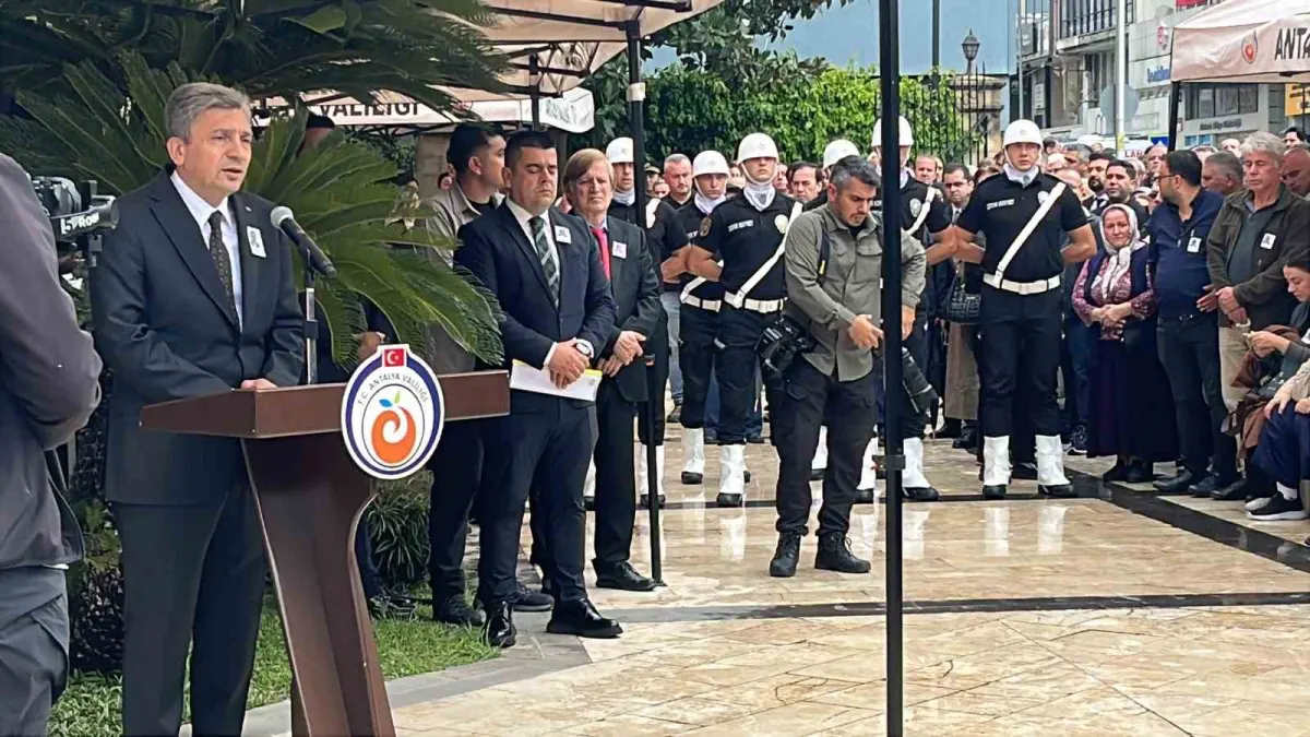 Antalya'da vefat eden Muratpaşa kaymakamı İhsan Kara için resmi tören düzenlendi 5