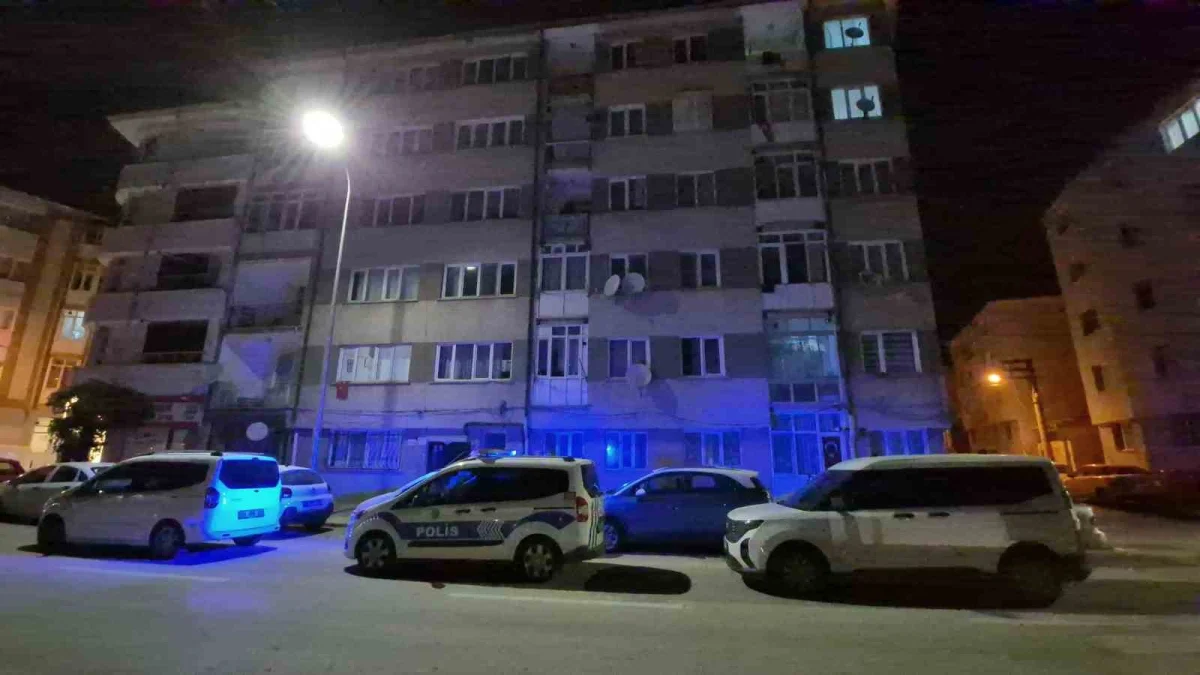 Eskişehir'de şüpheli ölüm: 83 yaşındaki adamın cansız bedenini oğlu buldu 4