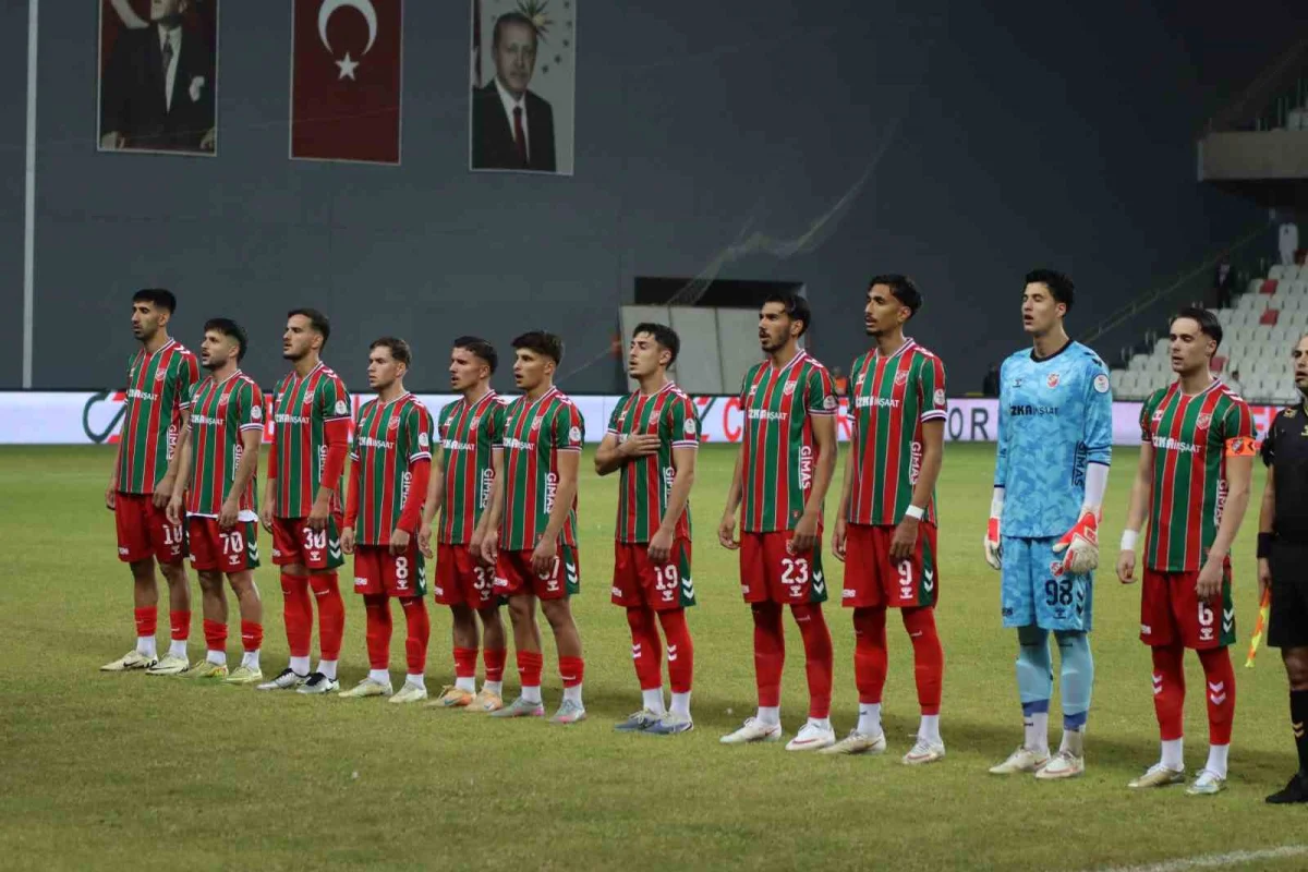 Karşıyaka sahasında Söke 1970'i ilk yarı golleriyle geçti: 2-1 5