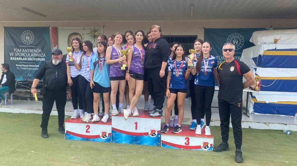 Aydın'da düzenlenen kros il birinciliği müsabakalarına 281 sporcu katıldı 3