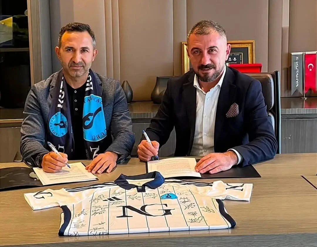 KÜTAHYASPOR'UN YENİ TEKNİK DİREKTÖRÜ AHMET CİNGÖZ OLDU