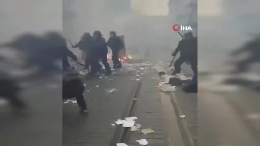 Fransa'da öğretmen ve personel eksikliği ile eğitim şartlarına tepki olarak yaklaşık 2 haftadır...