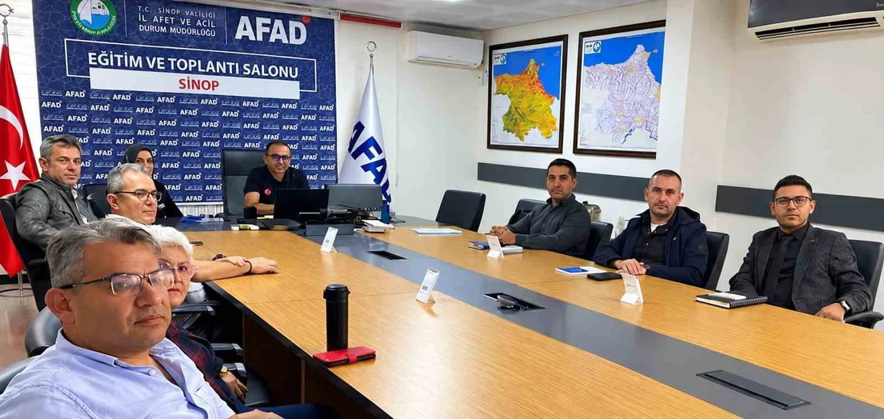 SİNOP İL AFET VE ACİL DURUM MÜDÜRLÜĞÜ TARAFINDAN KAMU KURUM VE KURULUŞLARININ TEMSİLCİLERİNE...