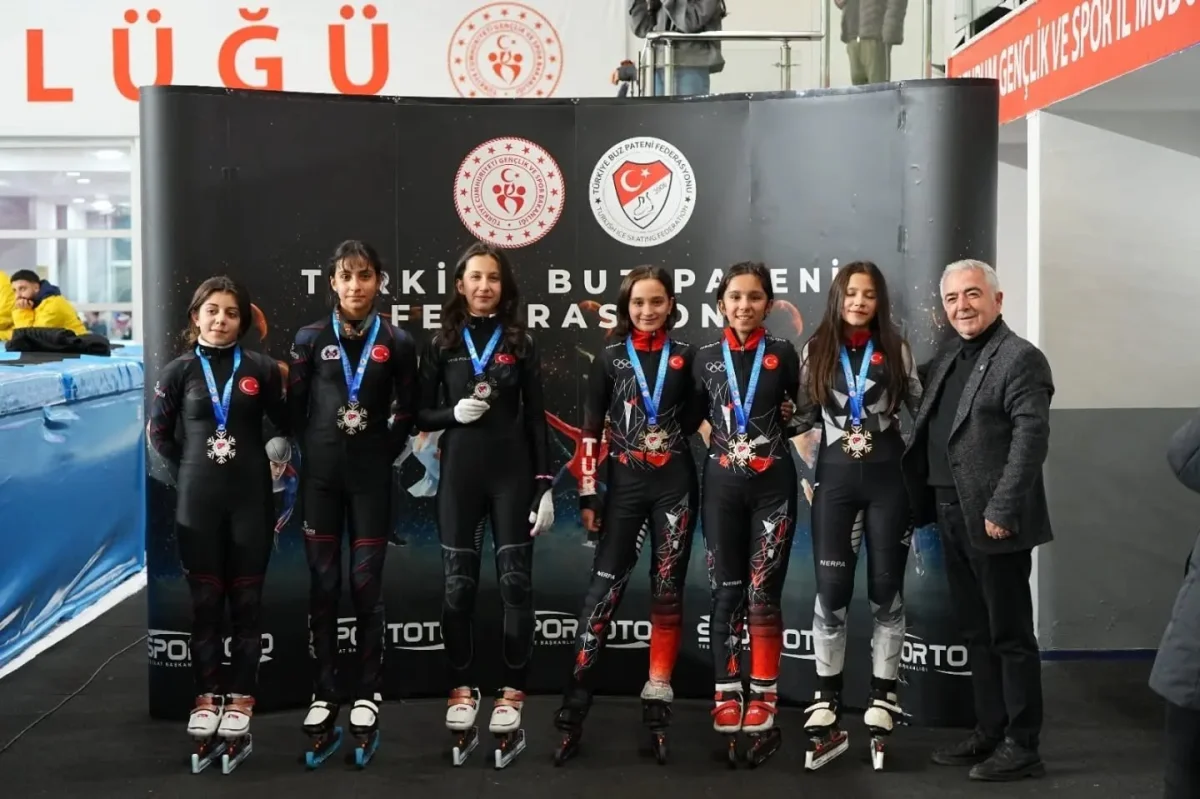 Erzurum'da Short Track Federasyon Kupası heyecanı sürüyor 3