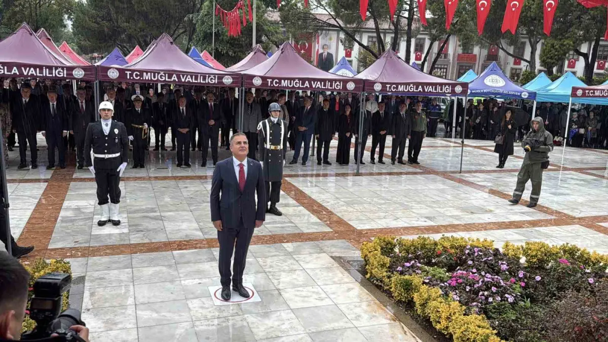 Muğla'da sağanak yağışa rağmen Cumhuriyet Bayramı töreni yapıldı 2