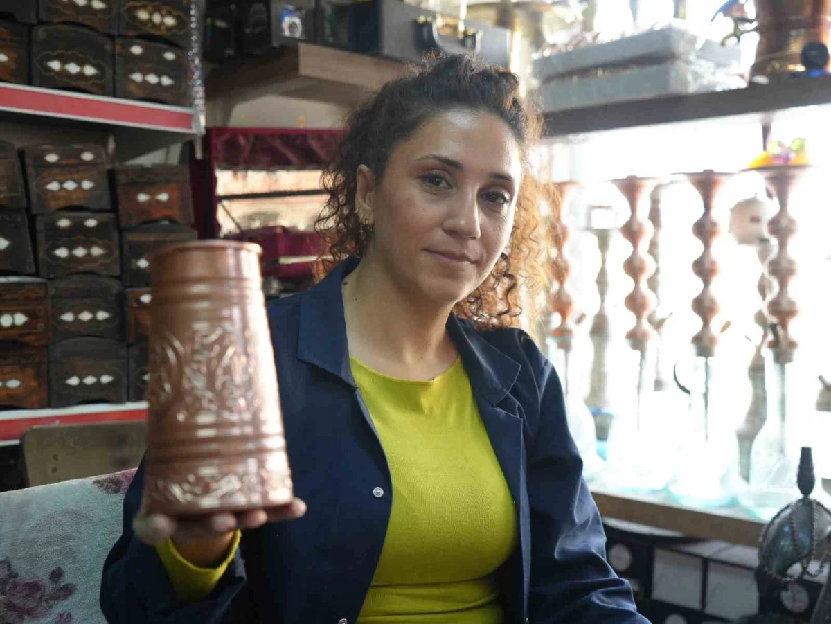 Gaziantep'te hobi olarak başladığı bakırcılıkta usta oldu 1