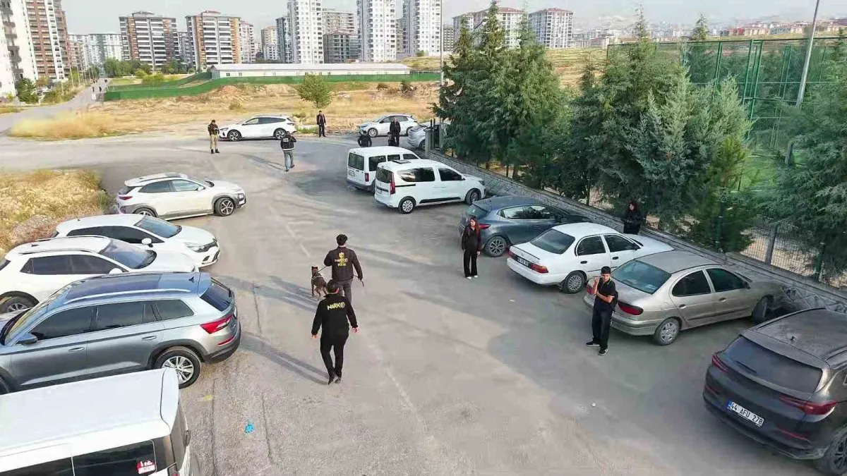 Malatya'da okul çevrelerinde huzur ve güven denetimi yapıldı 4