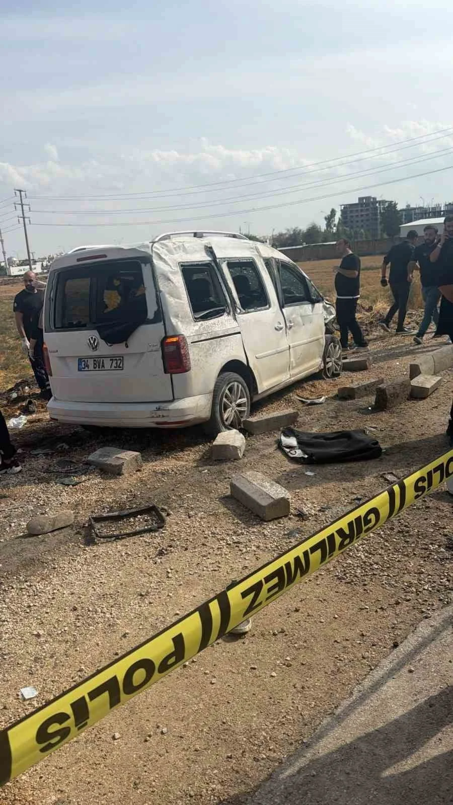 MARDİN'İN NUSAYBİN İLÇESİNDE HAFİF TİCARİ ARAÇ İLE KAMYONETİN ÇARPIŞMASI SONUCU 1 KİŞİ ÖLDÜ, 2...