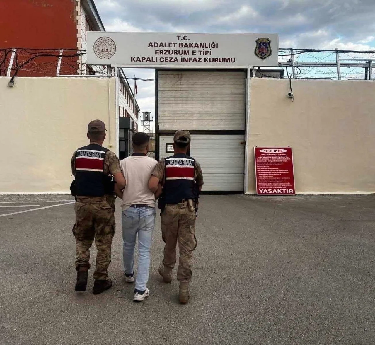 ERZURUM İL JANDARMA KOMUTANLIĞI EKİPLERİNİN EYLÜL AYI BOYUNCA YÜRÜTTÜĞÜ BAŞARILI OPERASYONLAR...
