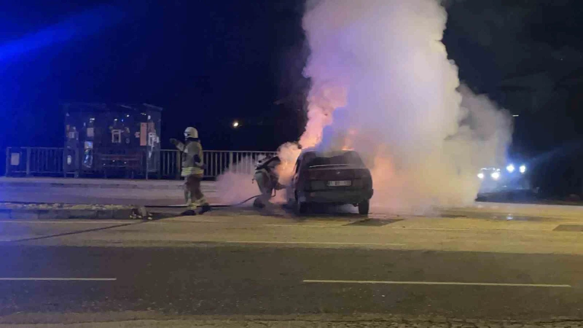 Düzce'de stop eden otomobil alev topuna döndü 3