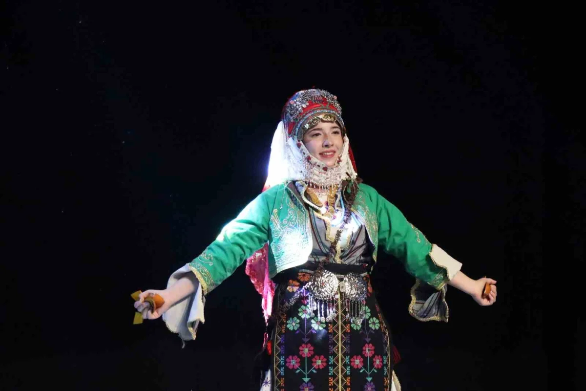 Uşak'ta Cumhuriyet'in 103. yılı geniş katılımlı etkinliklerle kutlandı 4