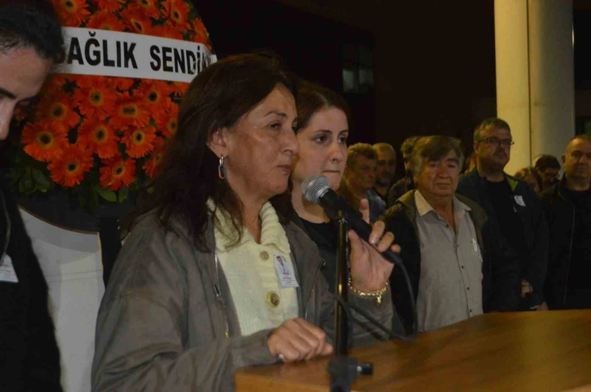 Ayvalık'taki deniz faciasında hayatını kaybeden Dr. Şahin Bingüllü görev yaptığı hastaneden uğurlandı 2