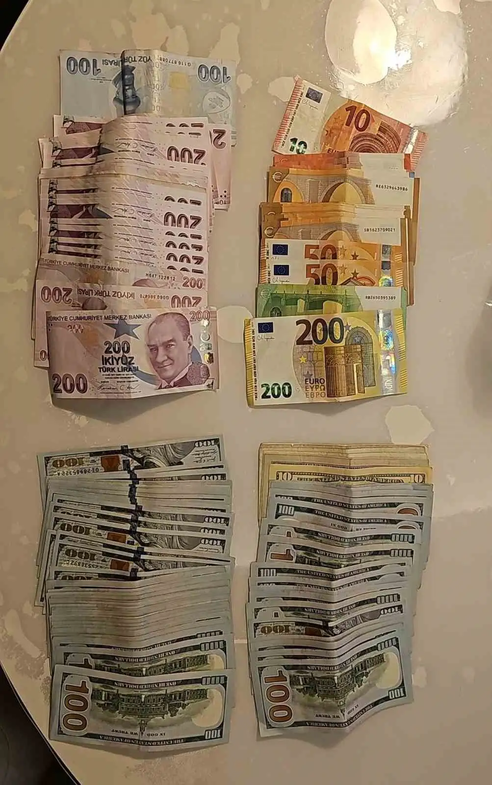 Ankara merkezli DEAŞ operasyonunda 16 gözaltı: Milyonluk nakit ve altına el konuldu 2