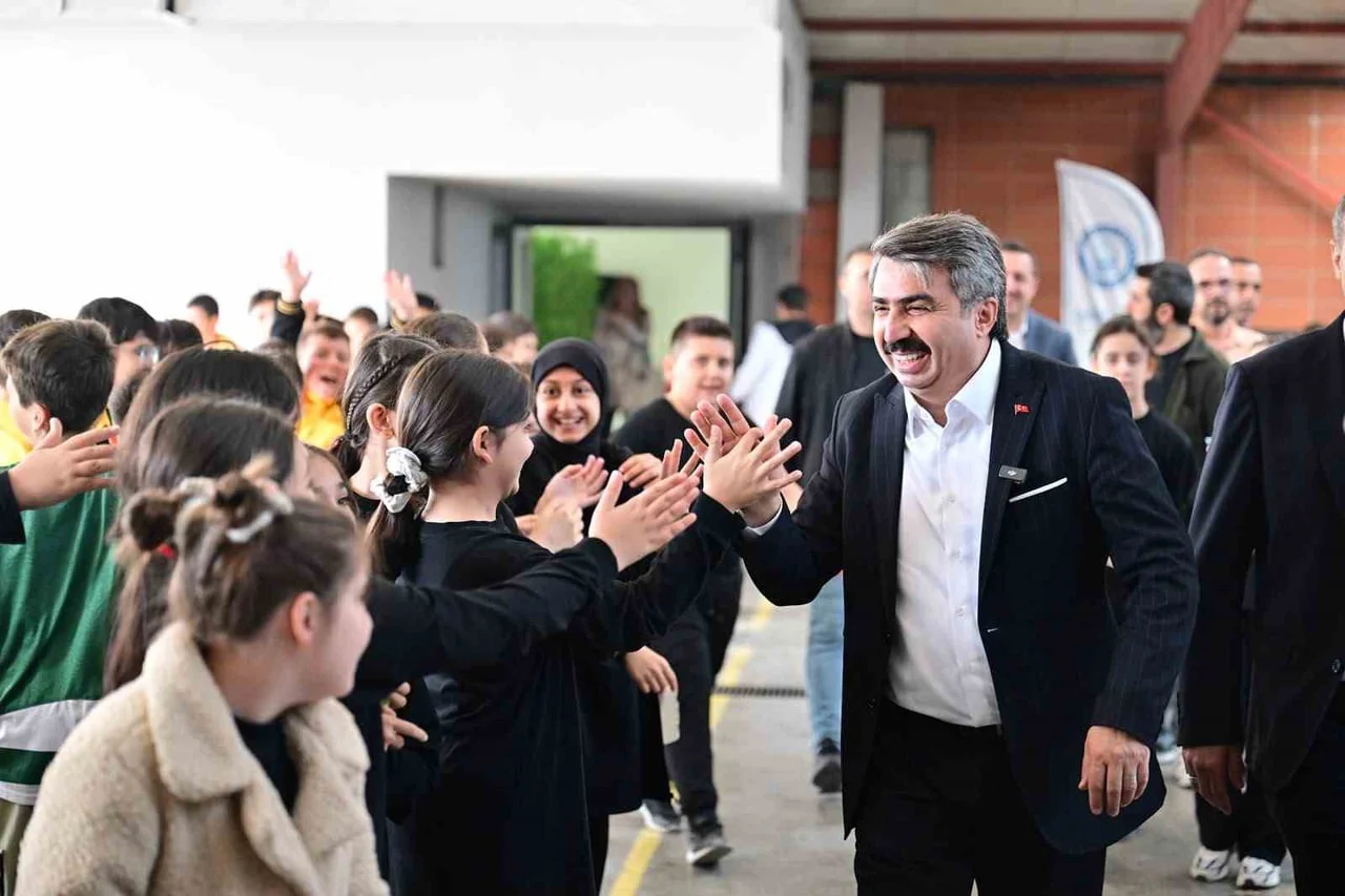YILDIRIM BELEDİYE BAŞKANI OKTAY YILMAZ, MAHMUD CELALEDDİN ÖKTEN İMAM HATİP ORTAOKULU’NU ZİYARET...