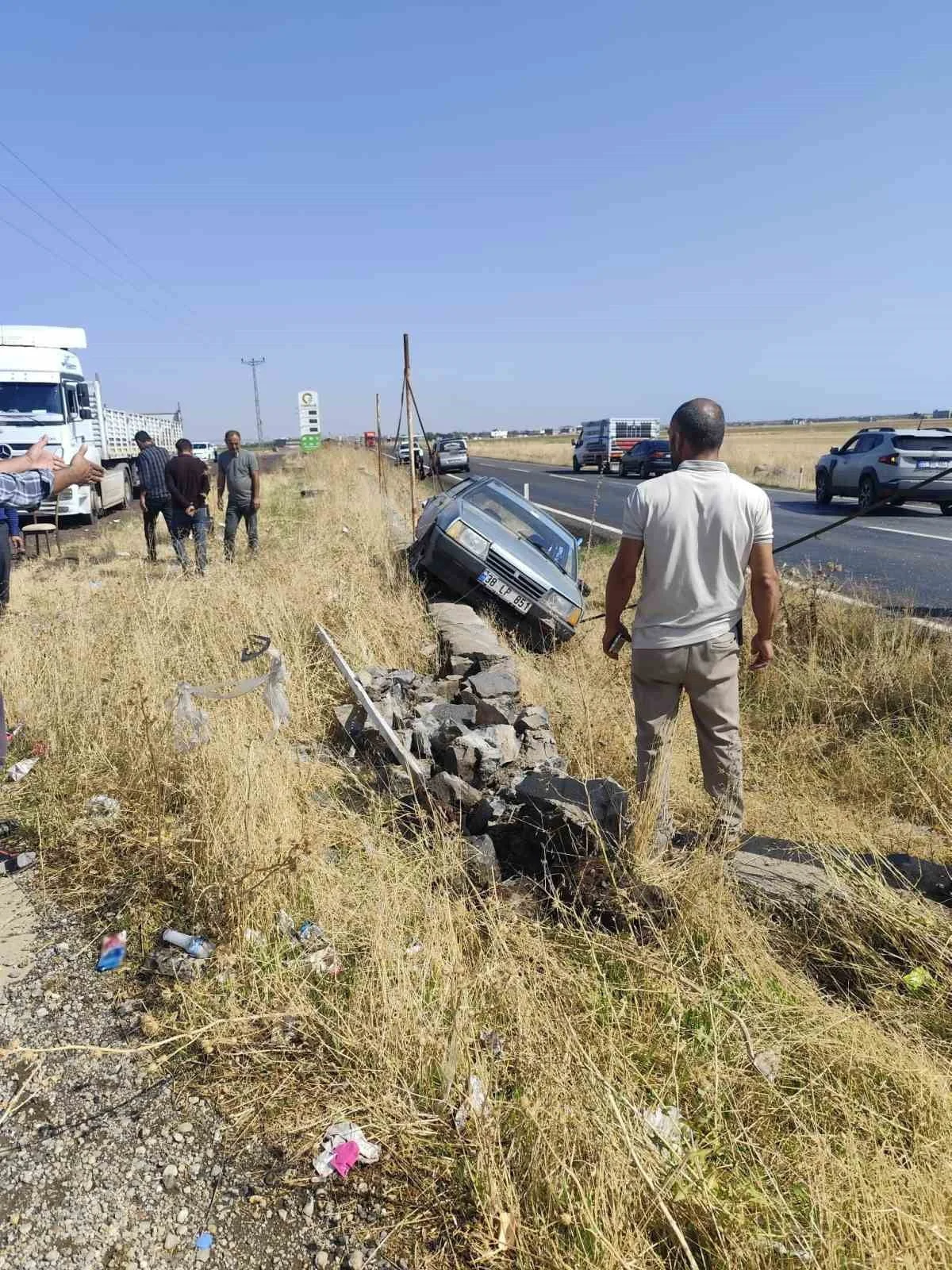 DİYARBAKIR’IN ÇINAR İLÇESİNDE İKİ ARACIN ÇARPIŞMASI SONUCU MEYDANA GELEN TRAFİK KAZASINDA 1 KİŞİ...