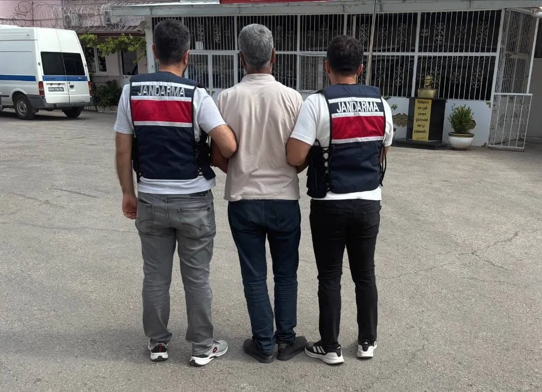 GAZİANTEP'TE 6 YIL KESİNLEŞMİŞ HAPİS CEZASIYLA ARANAN FETÖ ÜYESİ R.U. , JANDARMA VE MİT OPERASYONU...