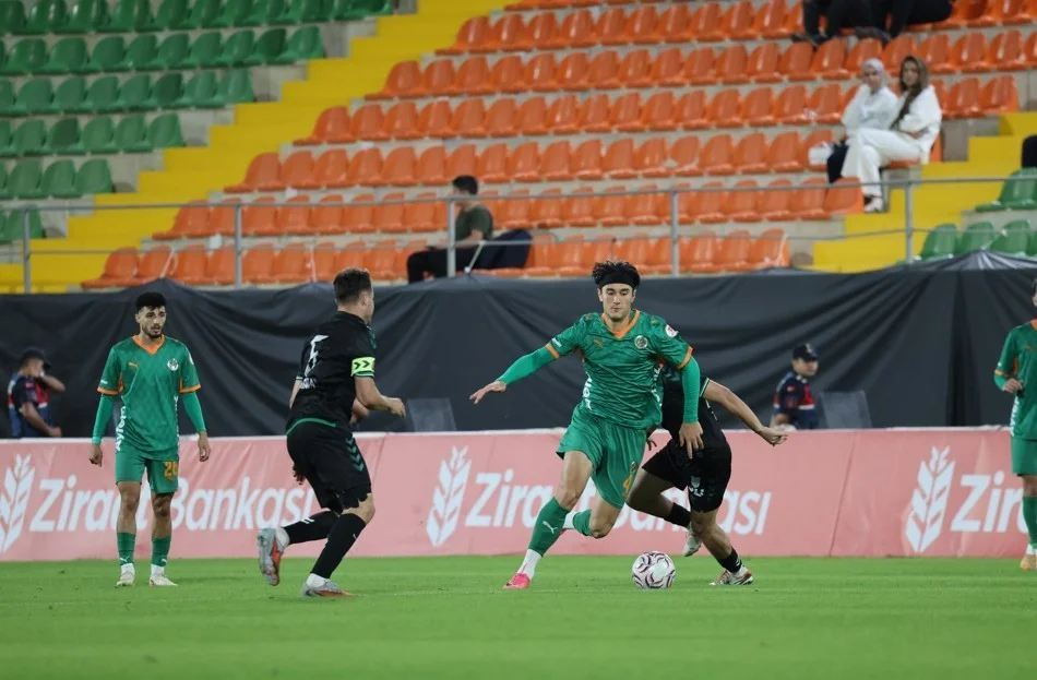 Alanyaspor kupada hata yapmadı: 12 Bingölspor'u 4-1'le geçti 2