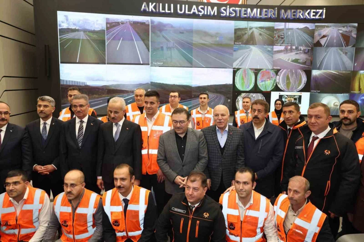 Erzurum'da 375 milyon liralık Akıllı Ulaşım Sistemleri Merkezi açıldı 3